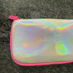 NWOT Mini Amika heated hair brush with case